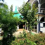 Royal Castle Baga Beach Resort